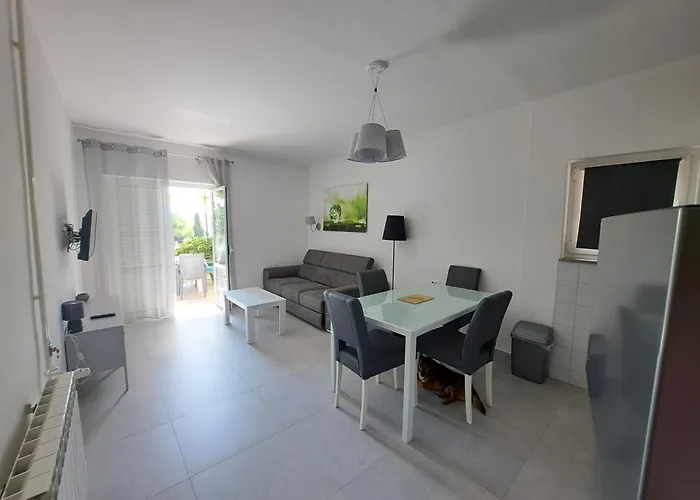 Zgogo Апартаменты Трогир